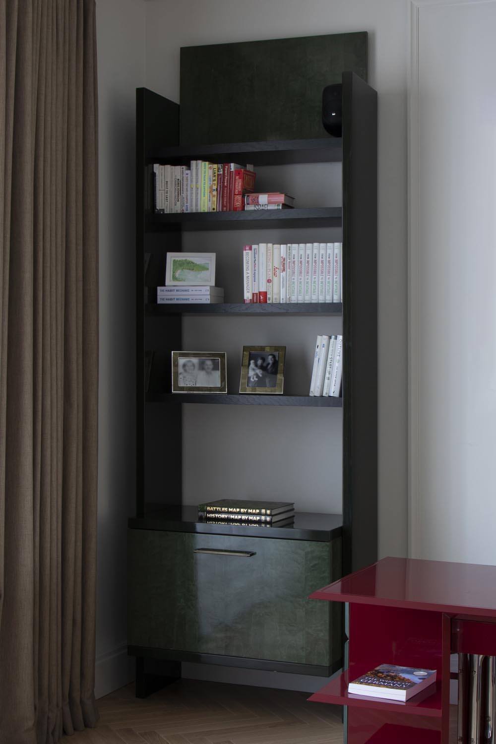 House in Holland Park – Nobilis Bookcase